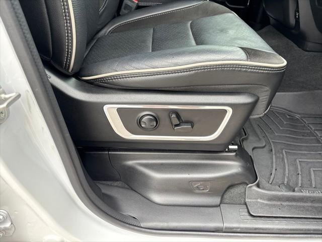 2023 RAM 1500 Laramie Crew Cab 4x4 5'7' Box