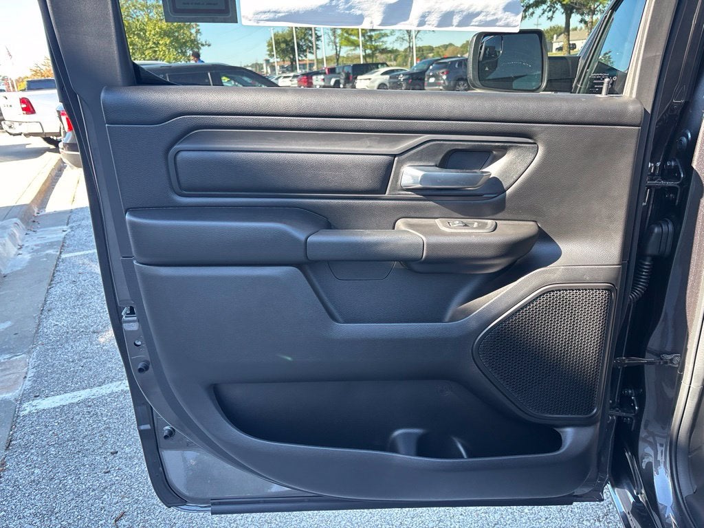 2027 RAM Ram 1500 RAM 1500 TRADESMAN CREW CAB 4X4 6'4' BOX
