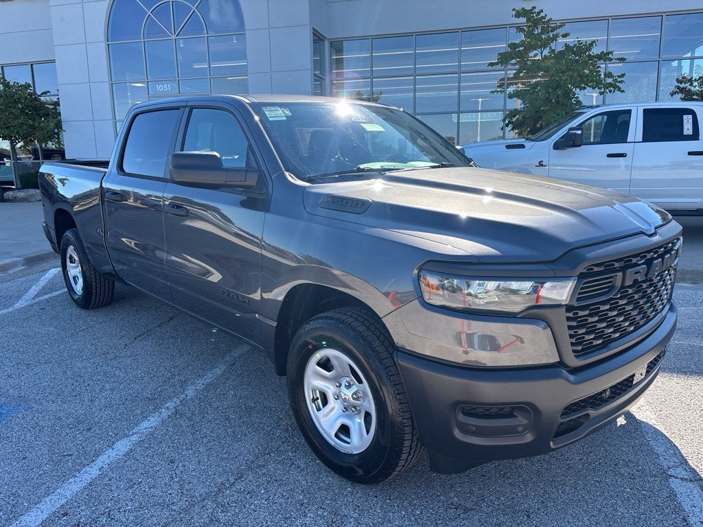 2027 RAM Ram 1500 RAM 1500 TRADESMAN CREW CAB 4X4 6'4' BOX