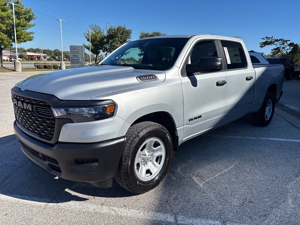 2027 RAM Ram 1500 RAM 1500 TRADESMAN CREW CAB 4X4 6'4' BOX