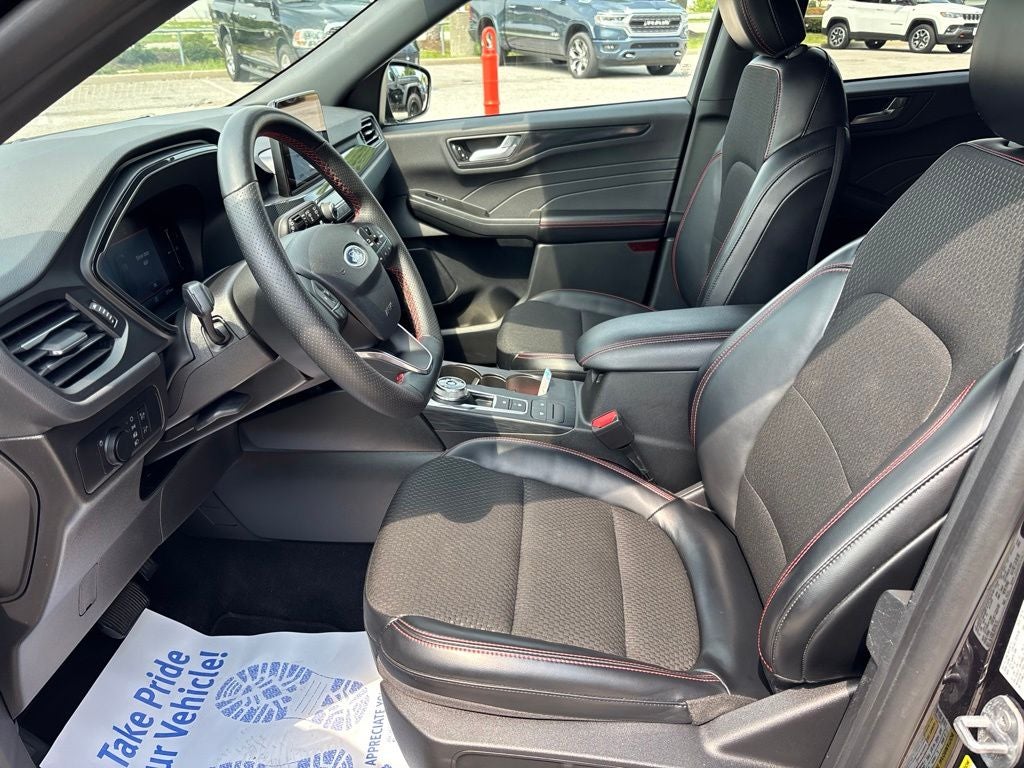 2025 Ford Escape ST-Line