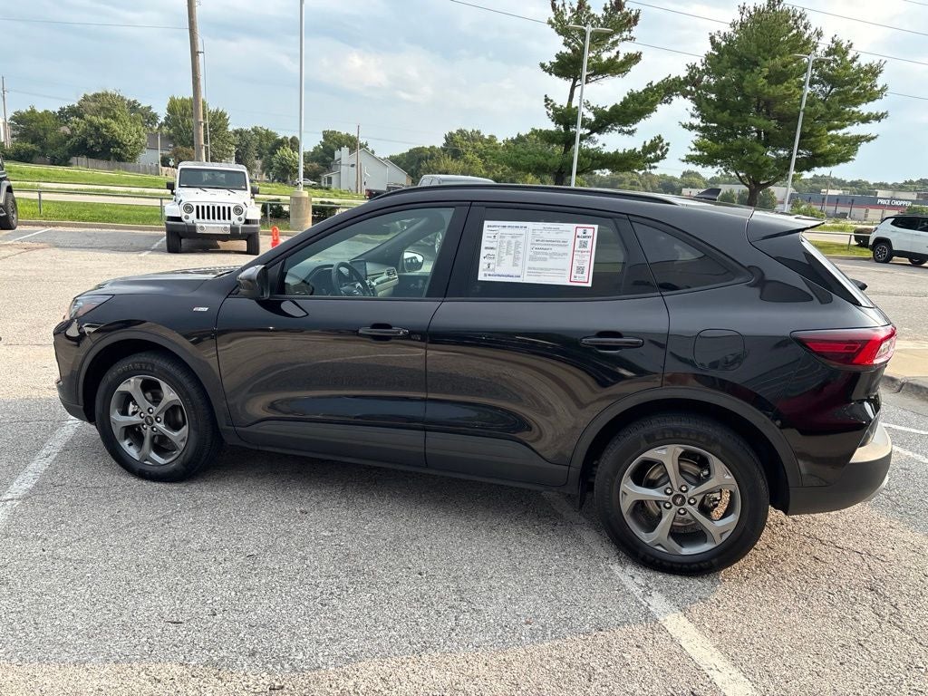 2025 Ford Escape ST-Line Select
