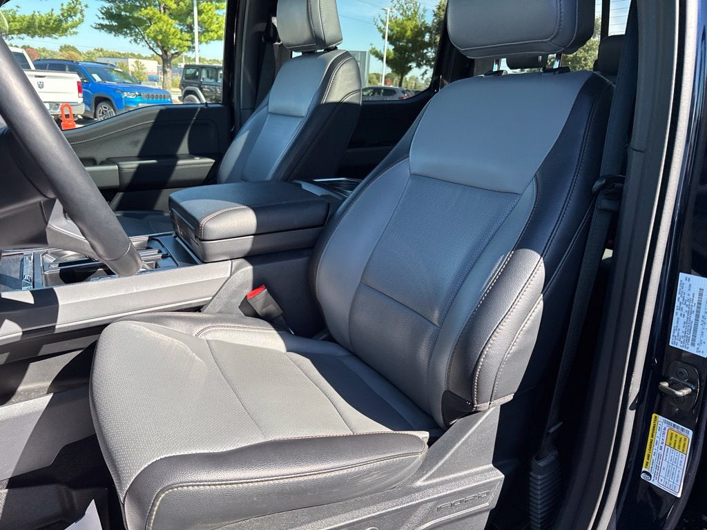 2024 Ford F-150 Lightning LARIAT