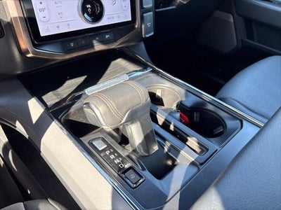 2024 Ford F-150 Lightning LARIAT