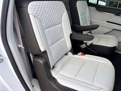 2024 GMC Acadia AWD Denali