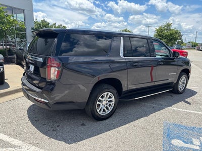 2024 Chevrolet Suburban LT