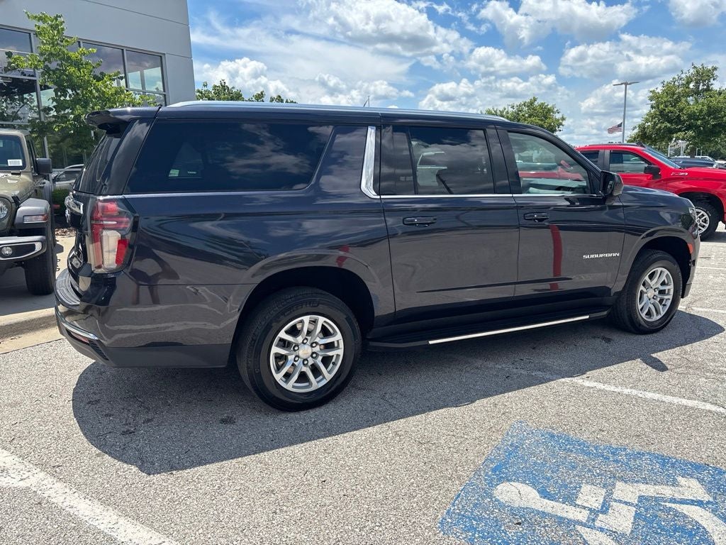 2024 Chevrolet Suburban LT