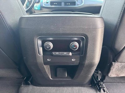2024 Chevrolet Suburban 4WD LT