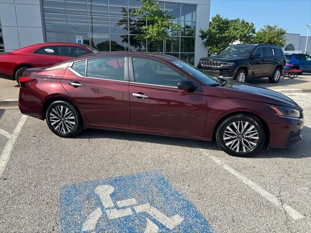 2025 Nissan Altima SV FWD