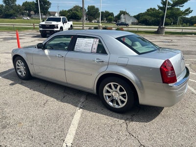 2005 Chrysler 300C Base