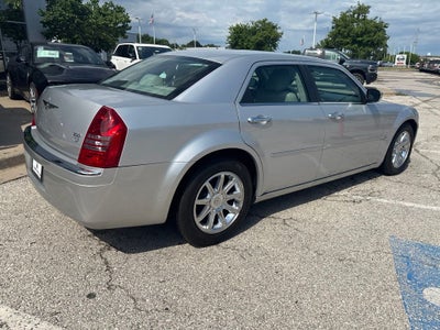 2005 Chrysler 300C Base