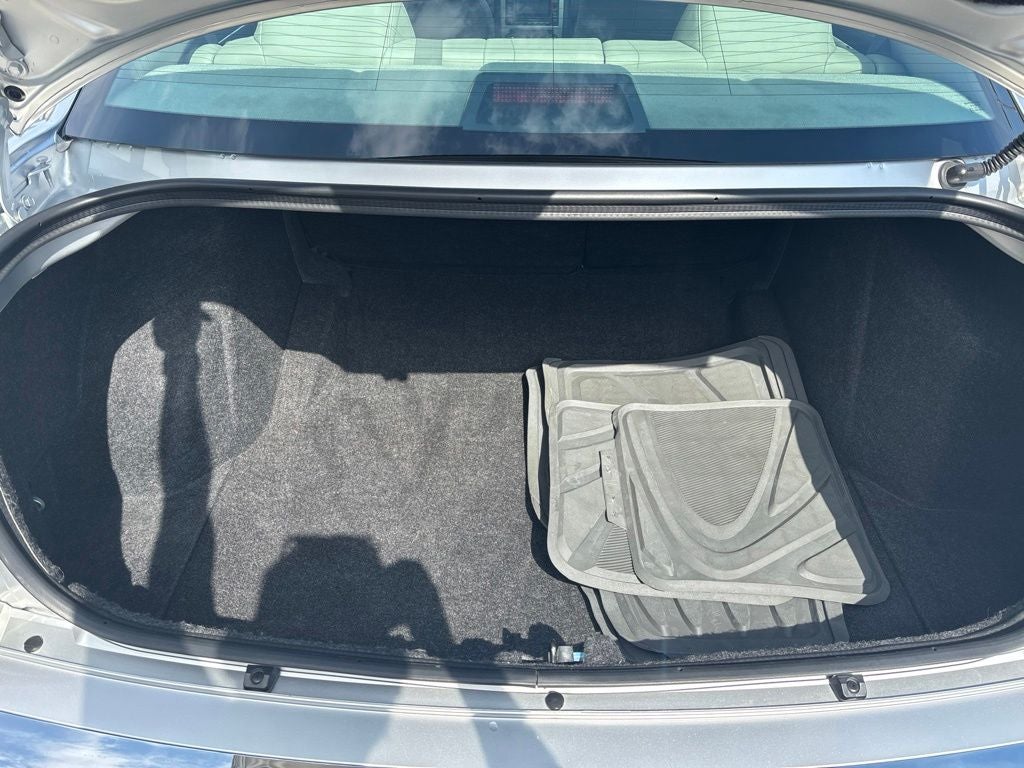 2005 Chrysler 300C Base