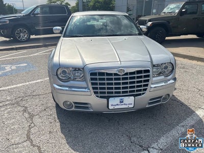 2005 Chrysler 300C Base