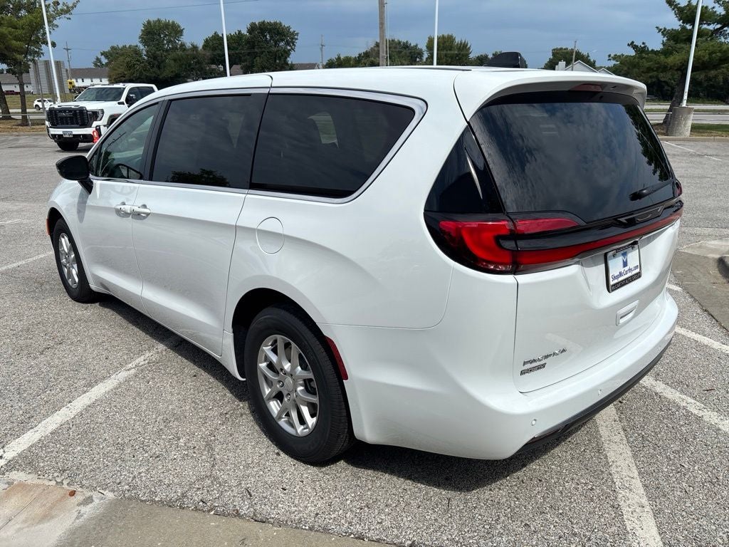 2027 Chrysler Pacifica PACIFICA SELECT