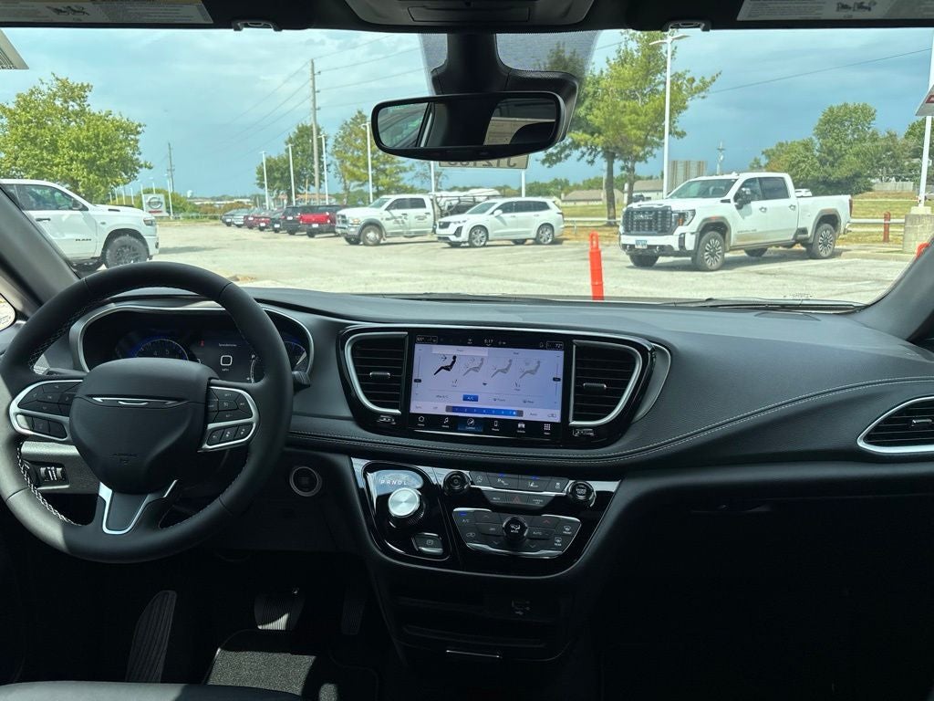 2027 Chrysler Pacifica PACIFICA SELECT