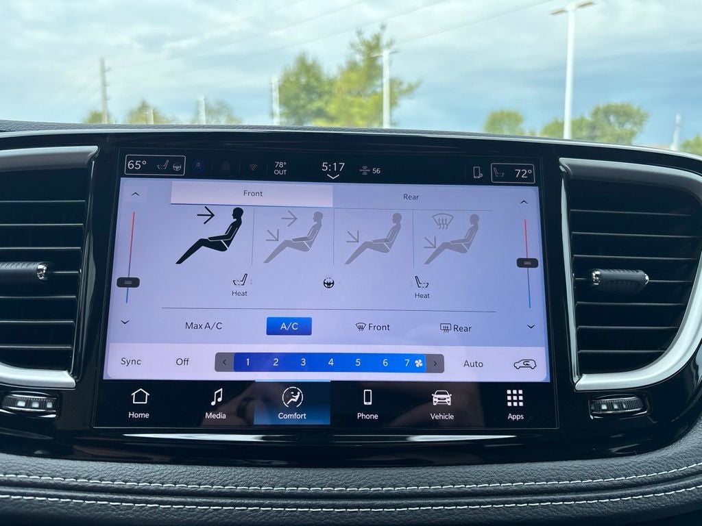 2027 Chrysler Pacifica PACIFICA SELECT