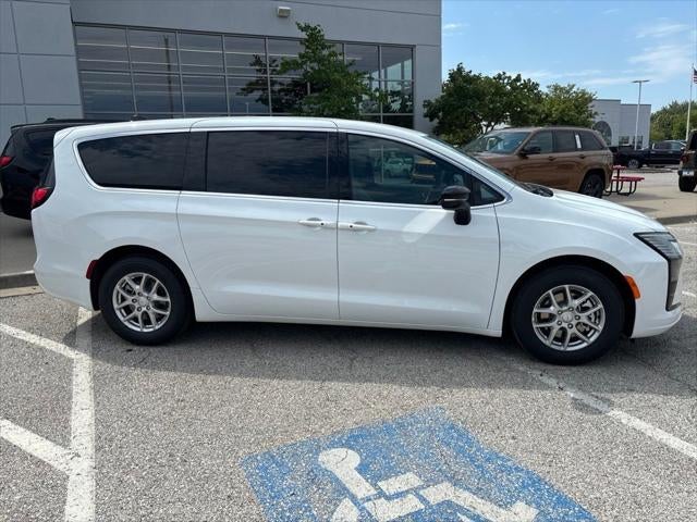 2027 Chrysler Pacifica PACIFICA SELECT