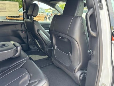 2027 Chrysler Pacifica PACIFICA SELECT