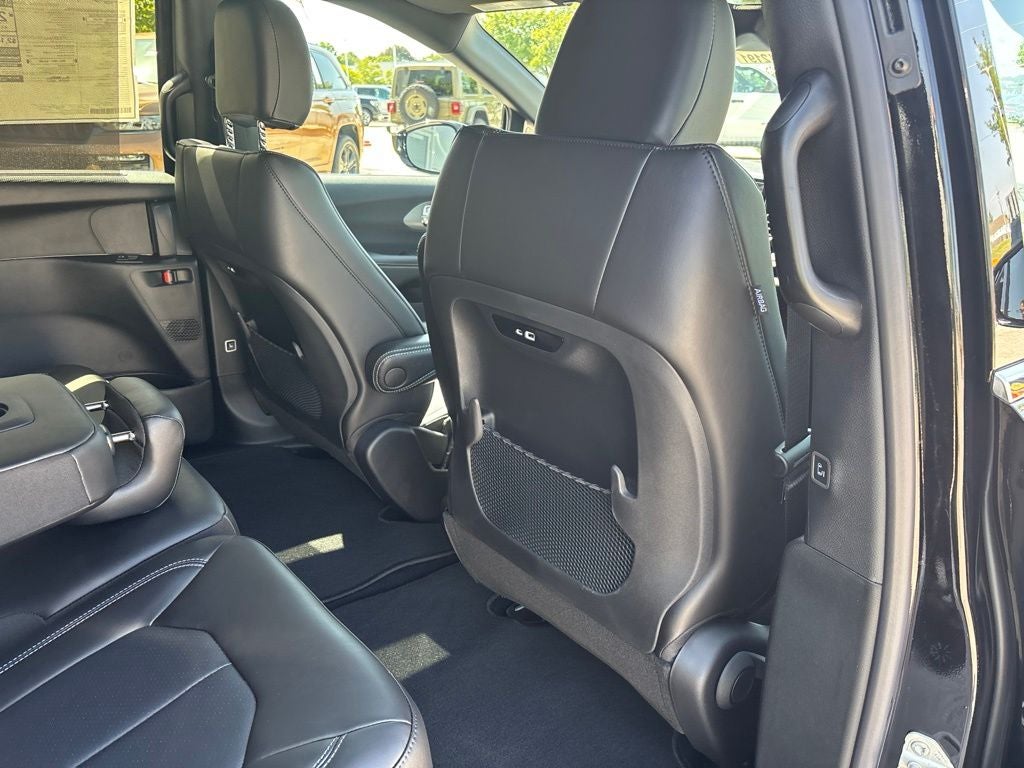 2027 Chrysler Pacifica PACIFICA SELECT