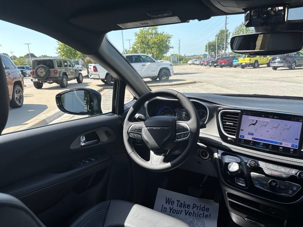 2027 Chrysler Pacifica PACIFICA SELECT