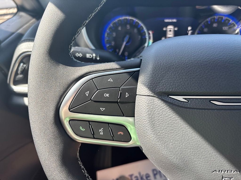 2027 Chrysler Pacifica PACIFICA SELECT