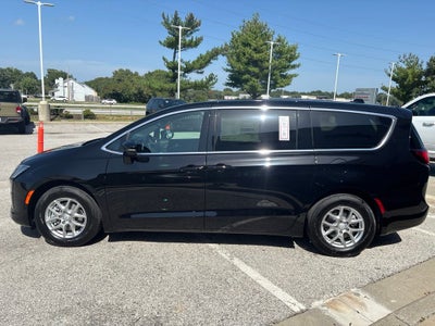 2027 Chrysler Pacifica PACIFICA SELECT
