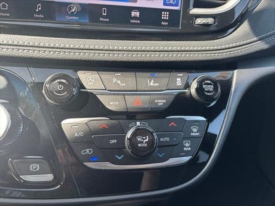 2027 Chrysler Pacifica PACIFICA SELECT