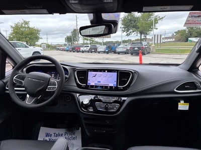 2027 Chrysler Pacifica PACIFICA SELECT