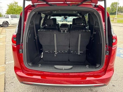 2027 Chrysler Pacifica PACIFICA SELECT