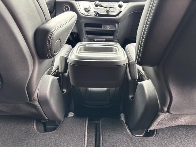 2027 Chrysler Pacifica PACIFICA SELECT