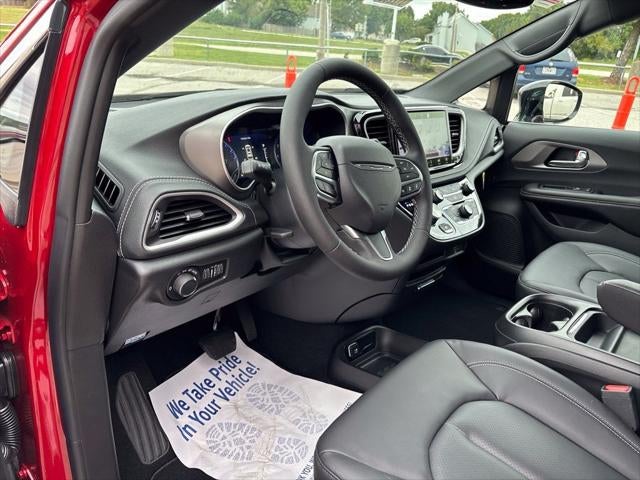2027 Chrysler Pacifica PACIFICA SELECT