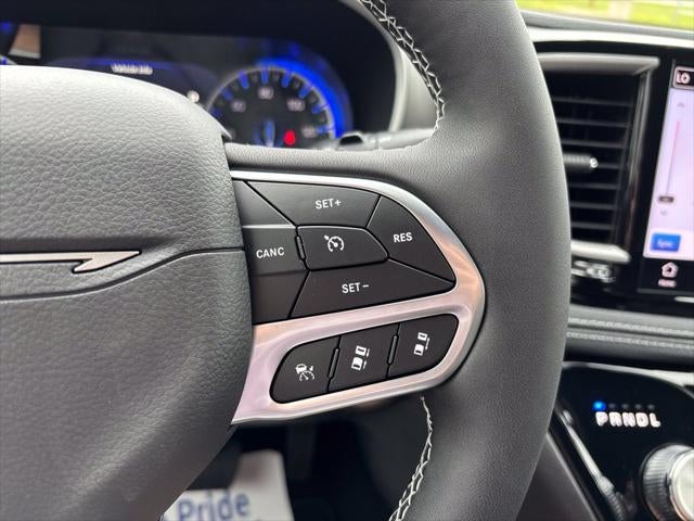 2027 Chrysler Pacifica PACIFICA SELECT