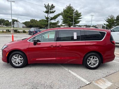 2027 Chrysler Pacifica PACIFICA SELECT