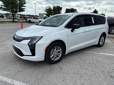 2027 Chrysler Pacifica PACIFICA SELECT