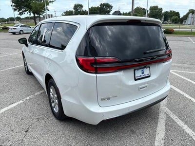 2027 Chrysler Pacifica PACIFICA SELECT