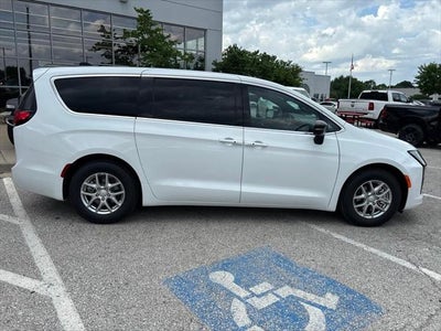 2027 Chrysler Pacifica PACIFICA SELECT