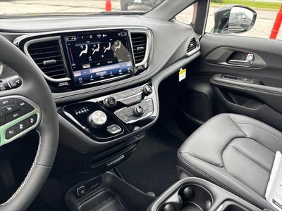 2027 Chrysler Pacifica PACIFICA SELECT