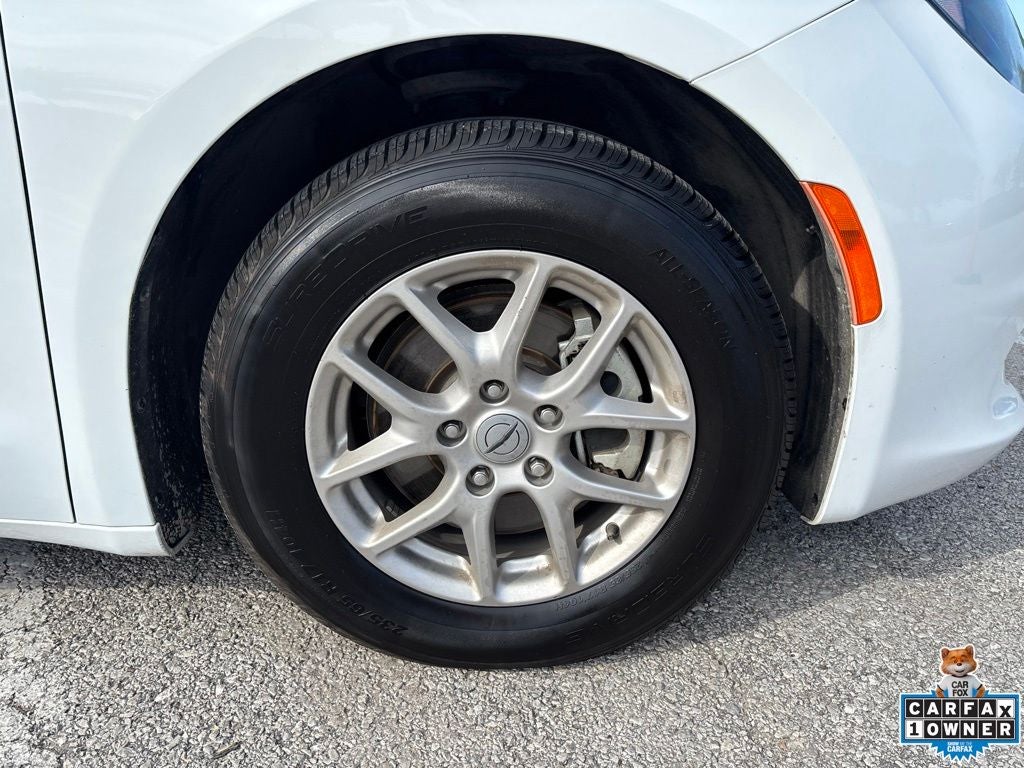 2024 Chrysler Voyager LX