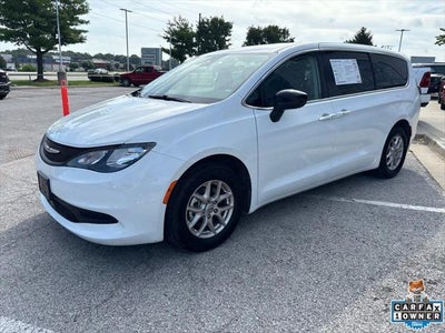 2024 Chrysler Voyager LX