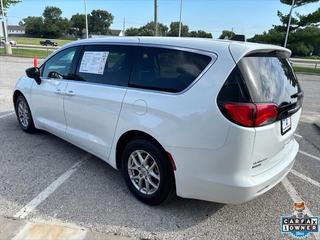 2024 Chrysler Voyager LX