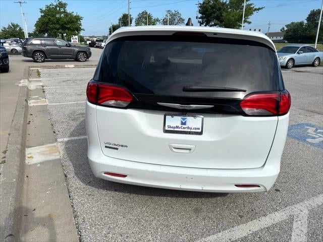 2024 Chrysler Voyager LX