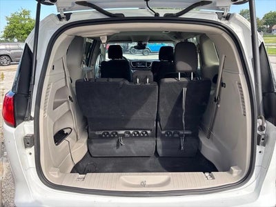 2024 Chrysler Voyager LX