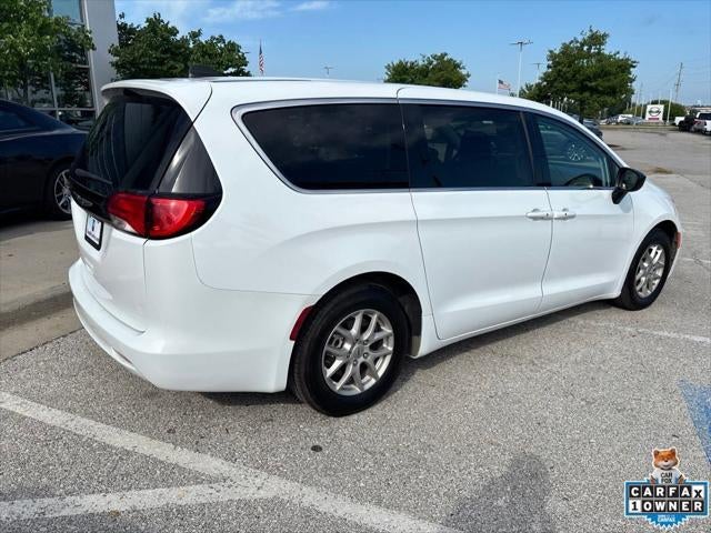2024 Chrysler Voyager LX