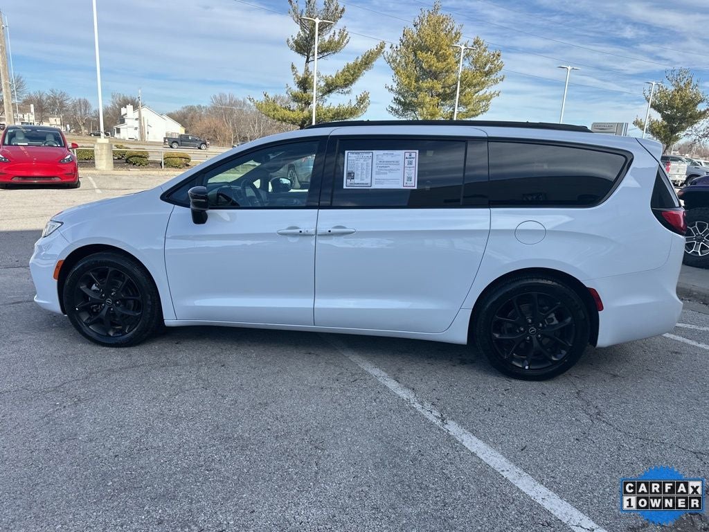 2025 Chrysler Pacifica Limited