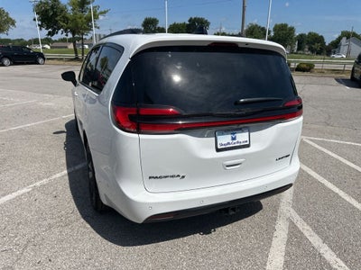 2025 Chrysler Pacifica Limited