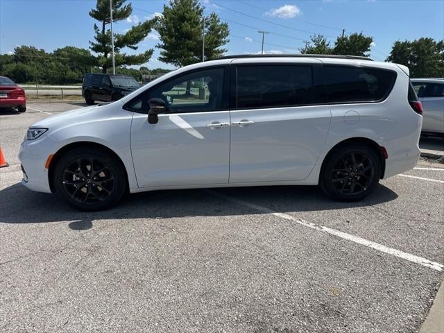 2025 Chrysler Pacifica PACIFICA LIMITED