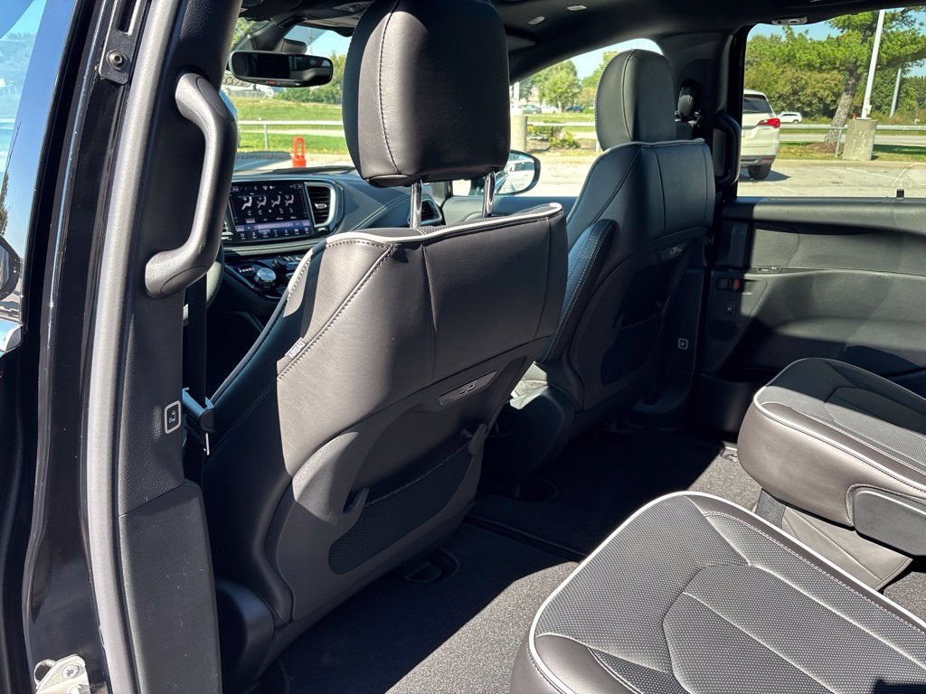 2027 Chrysler Pacifica PACIFICA LIMITED