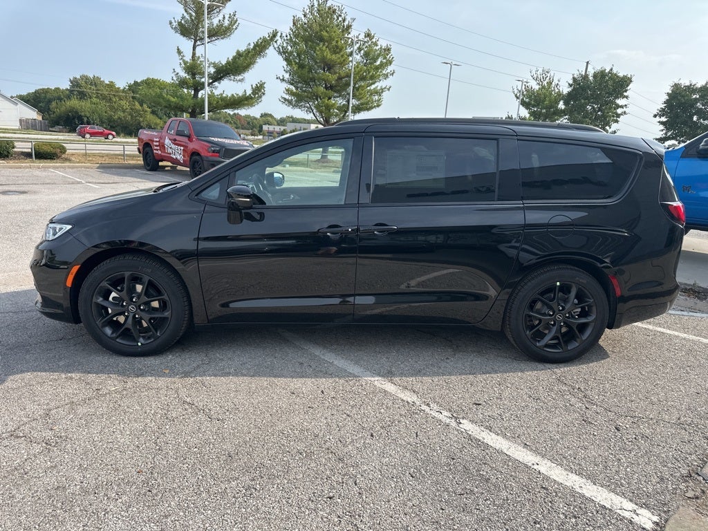 2026 Chrysler Pacifica Limited