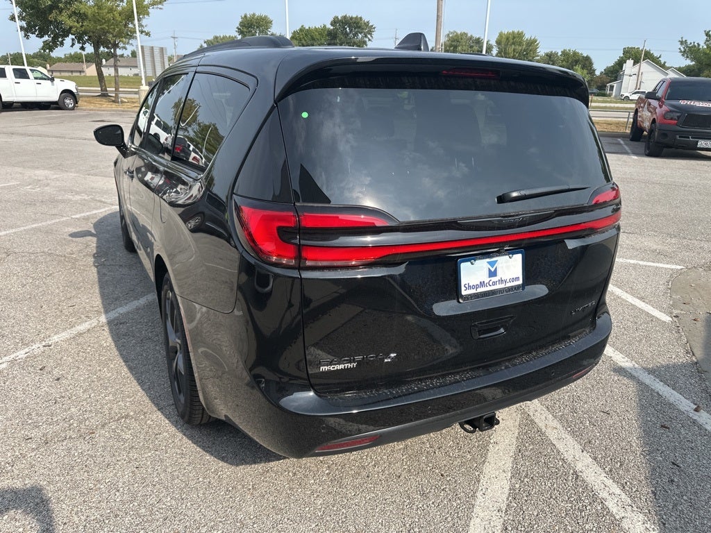 2026 Chrysler Pacifica Limited