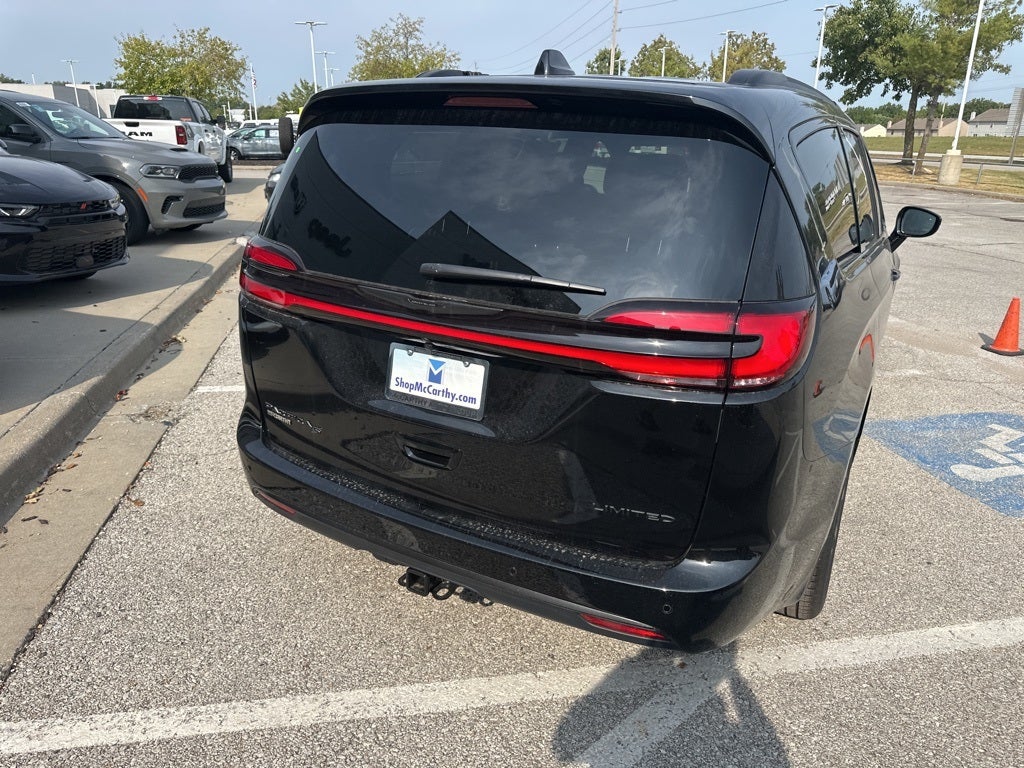 2026 Chrysler Pacifica Limited